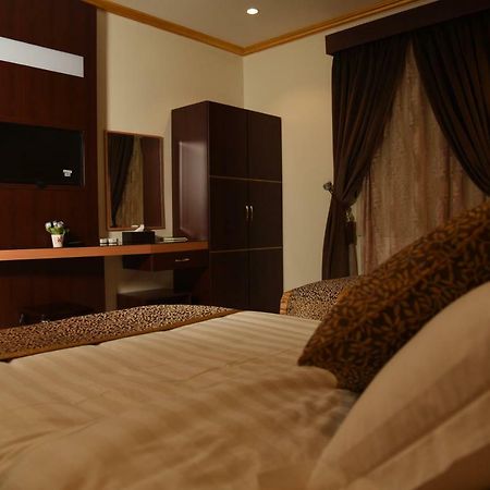 Pearl Palace Hotel Suits Медина Екстериор снимка