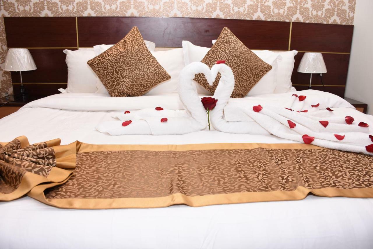 Pearl Palace Hotel Suits Медина Екстериор снимка